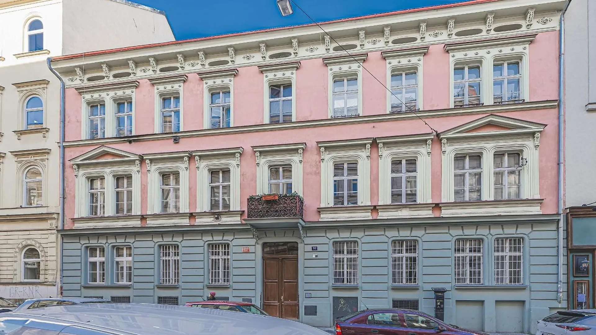 Appartamento Flat Near Prague Castle Stylish & Prime Location 3