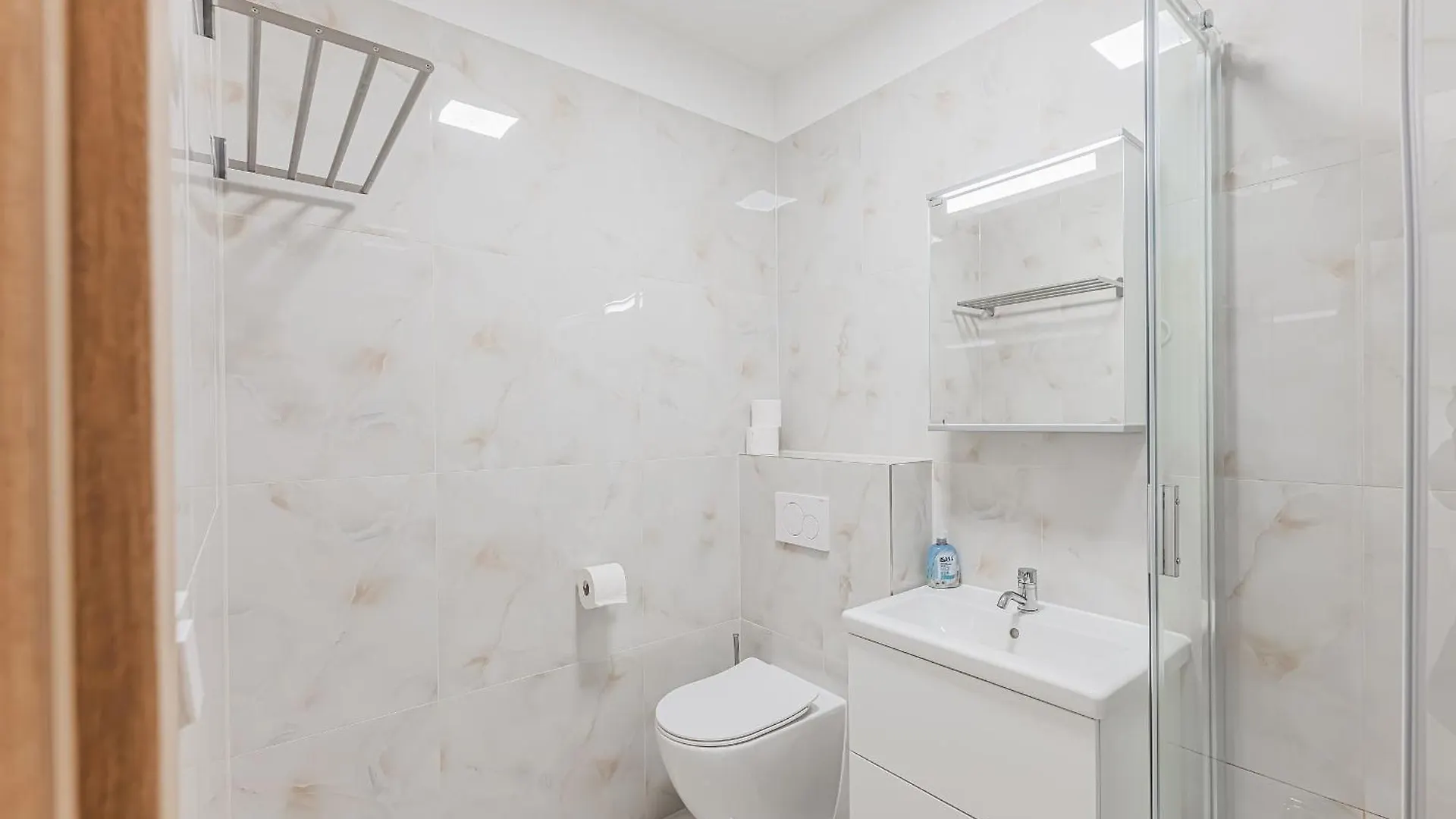 Appartamento Flat Near Prague Castle Stylish & Prime Location 3