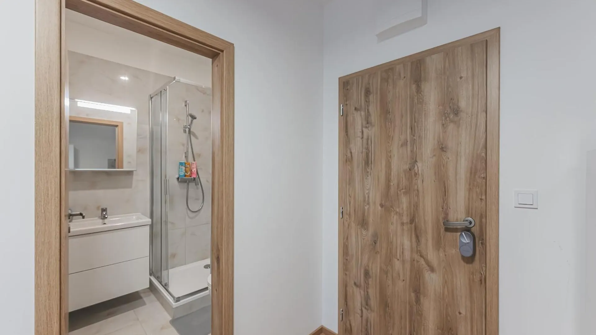 Appartamento Flat Near Prague Castle Stylish & Prime Location 3
